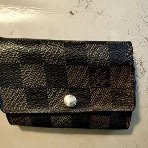 Louis Vuitton Damire Key Case. Very good condition, size w3.9 x h3.30 by d0.5.